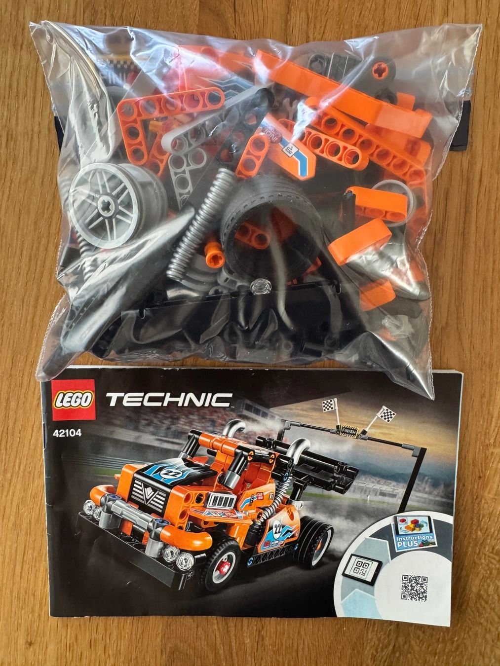 Lego Baukästen: Lego Technic 42104 Renntruck 2in1 Pull back – Gebraucht aus Rüschlikon von Delfinissa 2