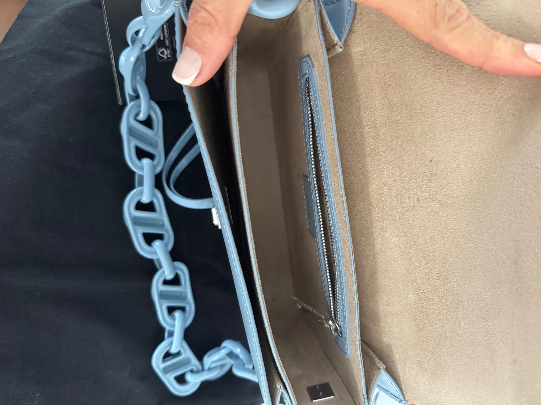 Hugo Boss Borse da donna: BOSS Ella Should Handtasche Bag Hellblau NEU – Nuovo e nell'imballaggio originale da Zuerich venduto da Moochie 4