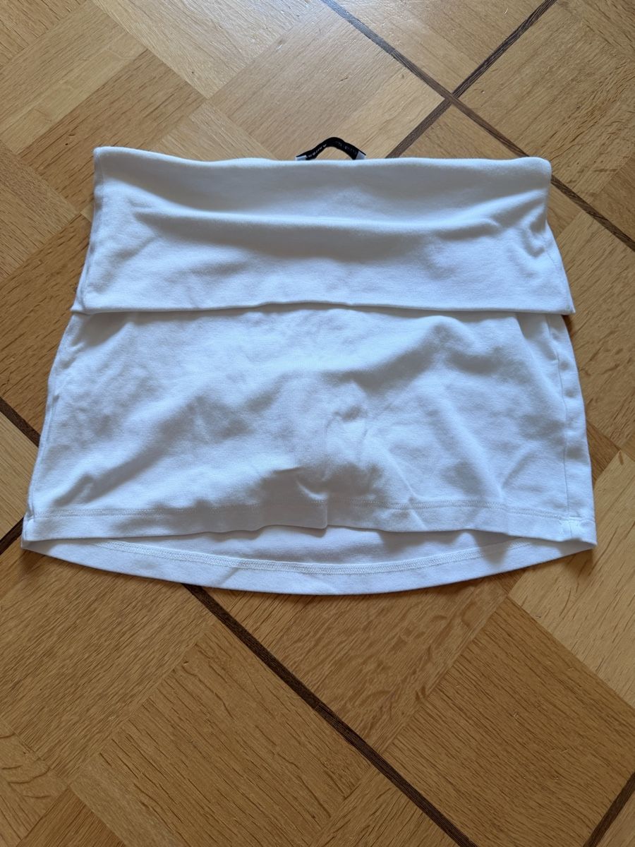 Bershka Jupes: Minirock mit Hose – Neuf (Voir description) à Unterentfelden par ame_tf2n 1
