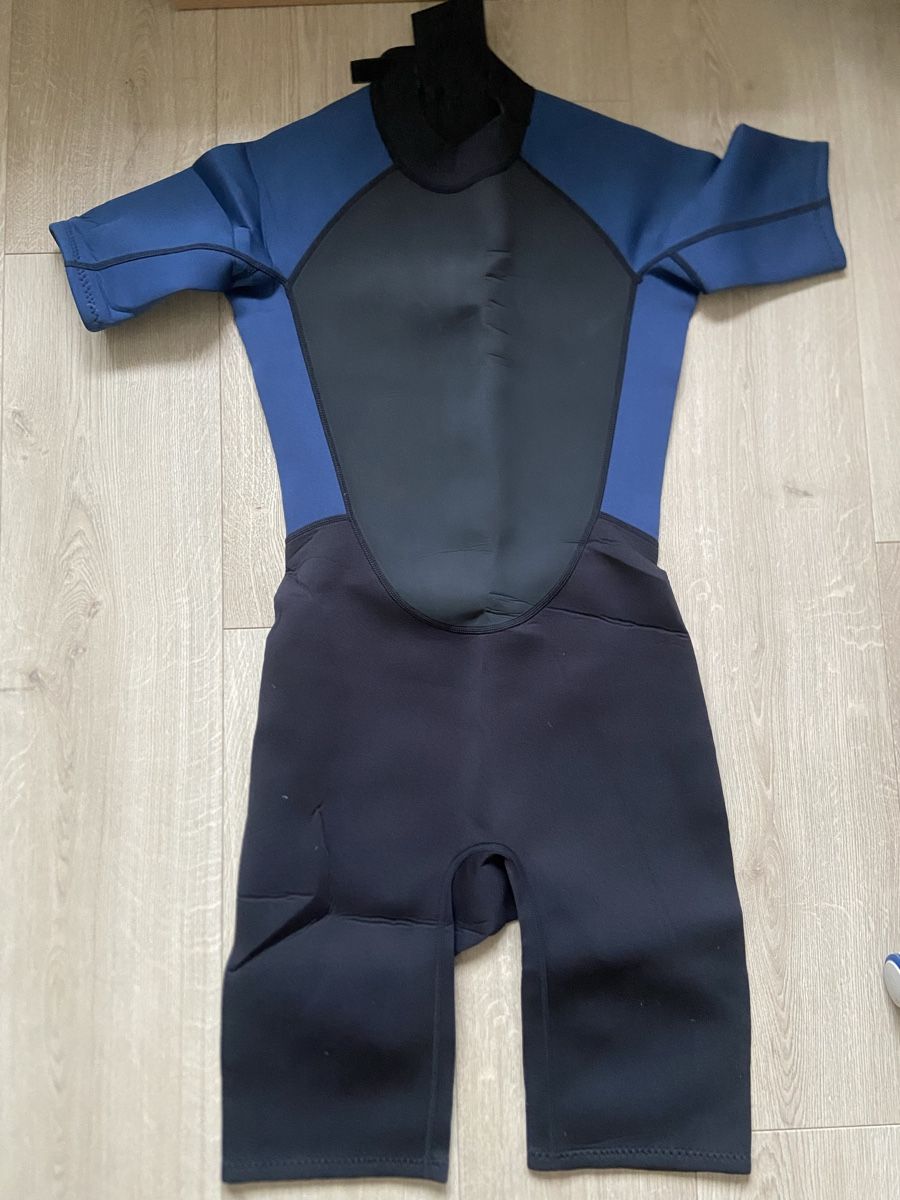 Costumes: surferanzug  – Neuf avec emballage d'origine à Stäfa par JamesO03 1