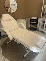 Massage / Kosmetik Liege