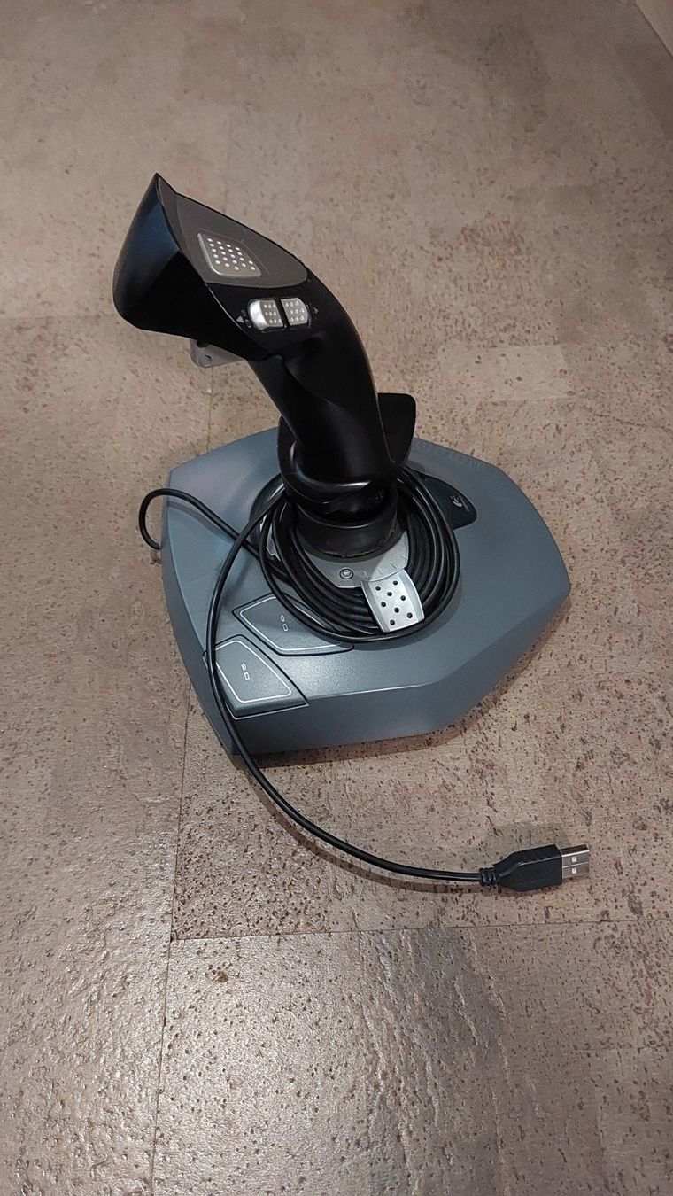 Logitech Manettes: Logitech - WingMan Attack 2 Joystick Controller – D'occasion à Visp par WinWin247 1