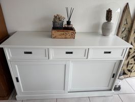 Sideboard weiss Ikea Larsfried - hinten defekt