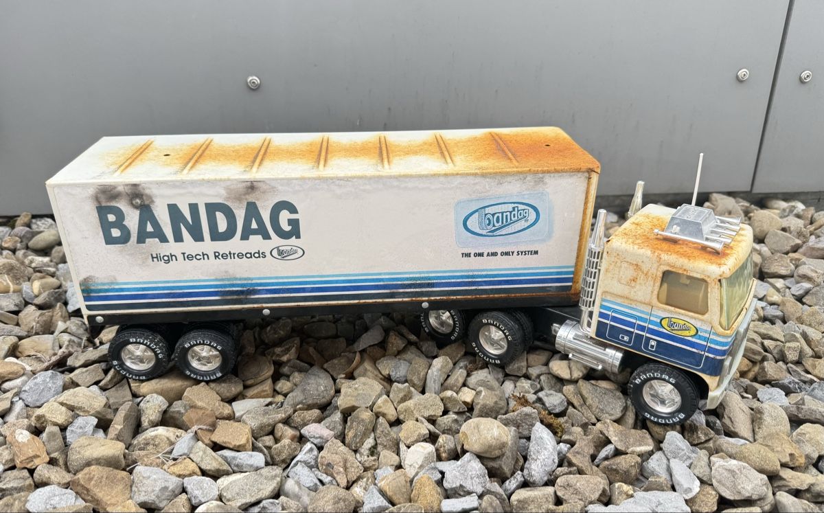 Kits de montage: LKW Modellauto 1:50 – D'occasion à Sarnen par Camaro74