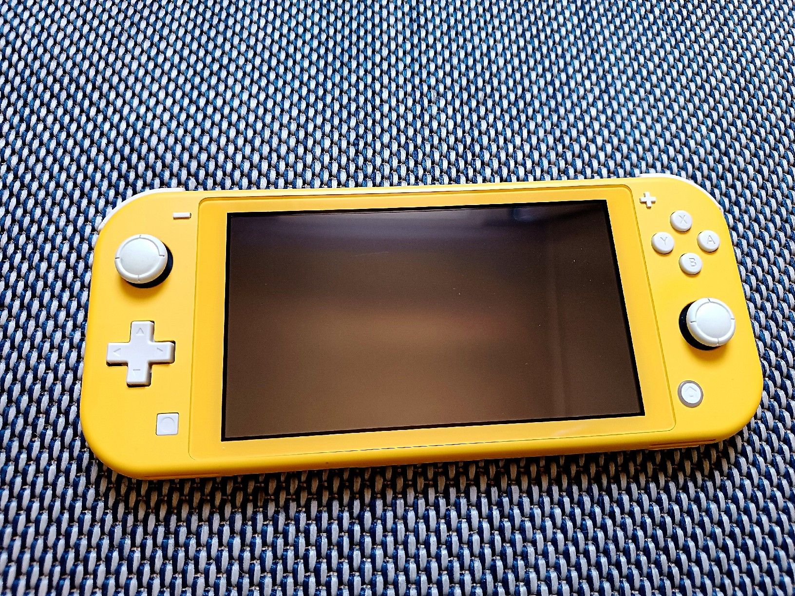 Nintendo Console: Nintendo Switch Lite Like New +2 games  – Nuovo (secondo la descrizione) da Wetzikon ZH venduto da AdriV36 2