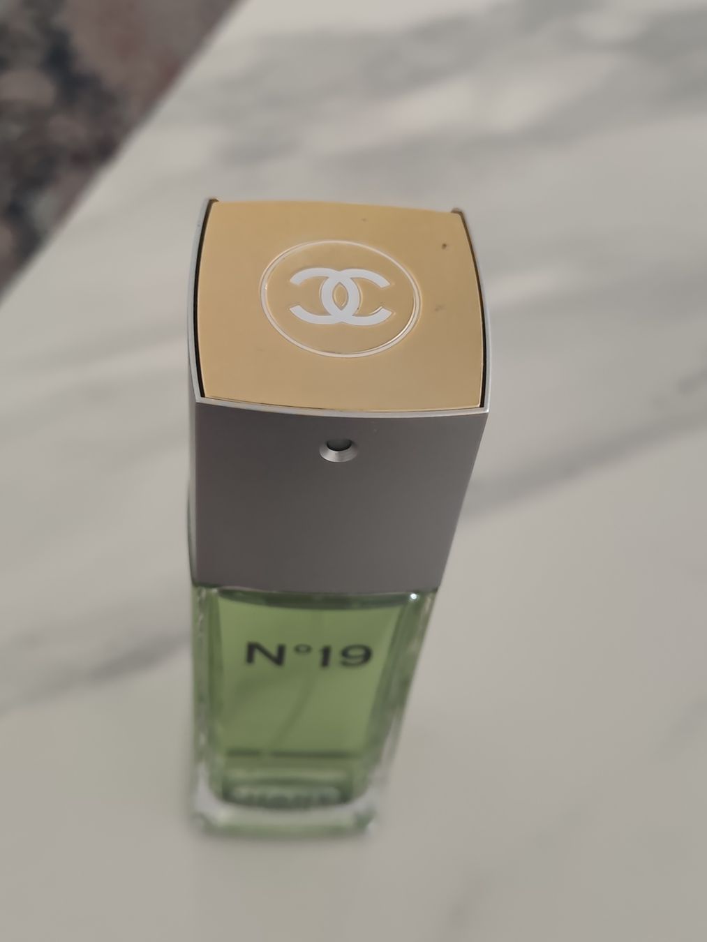 Chanel Profumi & Eau de Toilette: Parfume Chanel 19/100 ml edt  – Usato da Männedorf venduto da Ursik_OnlineShop 2