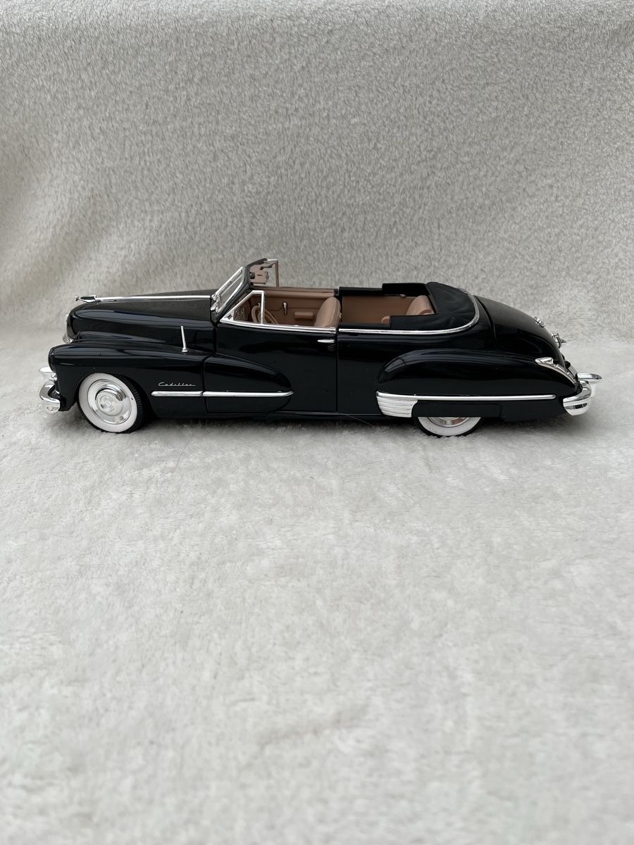 Anson Modellini d'auto: Cadillac 1947 – Nuovo e nell'imballaggio originale da Oberweningen venduto da mer_2yn9 2