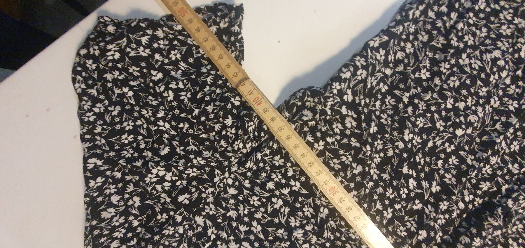Gonne: Monkl Jupe schwarzweiss mit Blumenmuster grösse S – Usato da Zürich venduto da loosebone 8