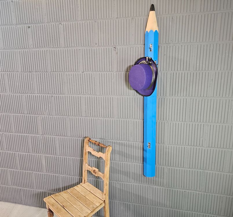 Maconi Pencil Coat Rack, Wand Garderobe Farbstift Optik blau (Gebraucht ...