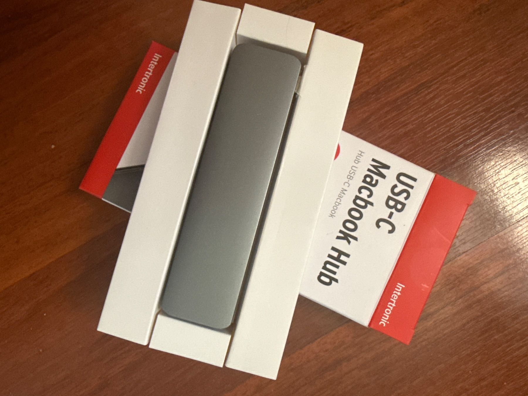 Hubs & Switches: USB-C MacBook Hub – Neuf (Voir description) à Delémont par dji_jf7p 2