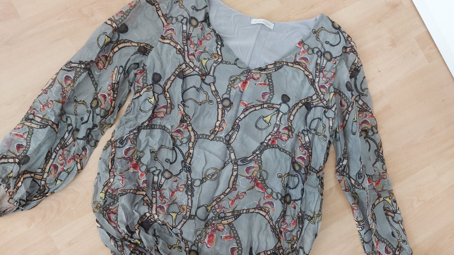 Blusen: Bluse Made in Italy mit Seide One Size – Gebraucht aus langenthal von rundholz7 5