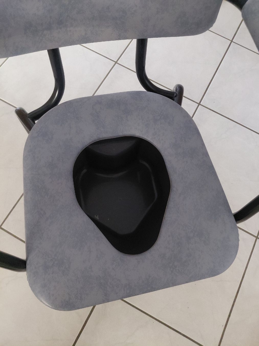 Sedie: Toilettenstuhl  – Usato da Kriechenwil venduto da mf3065 1