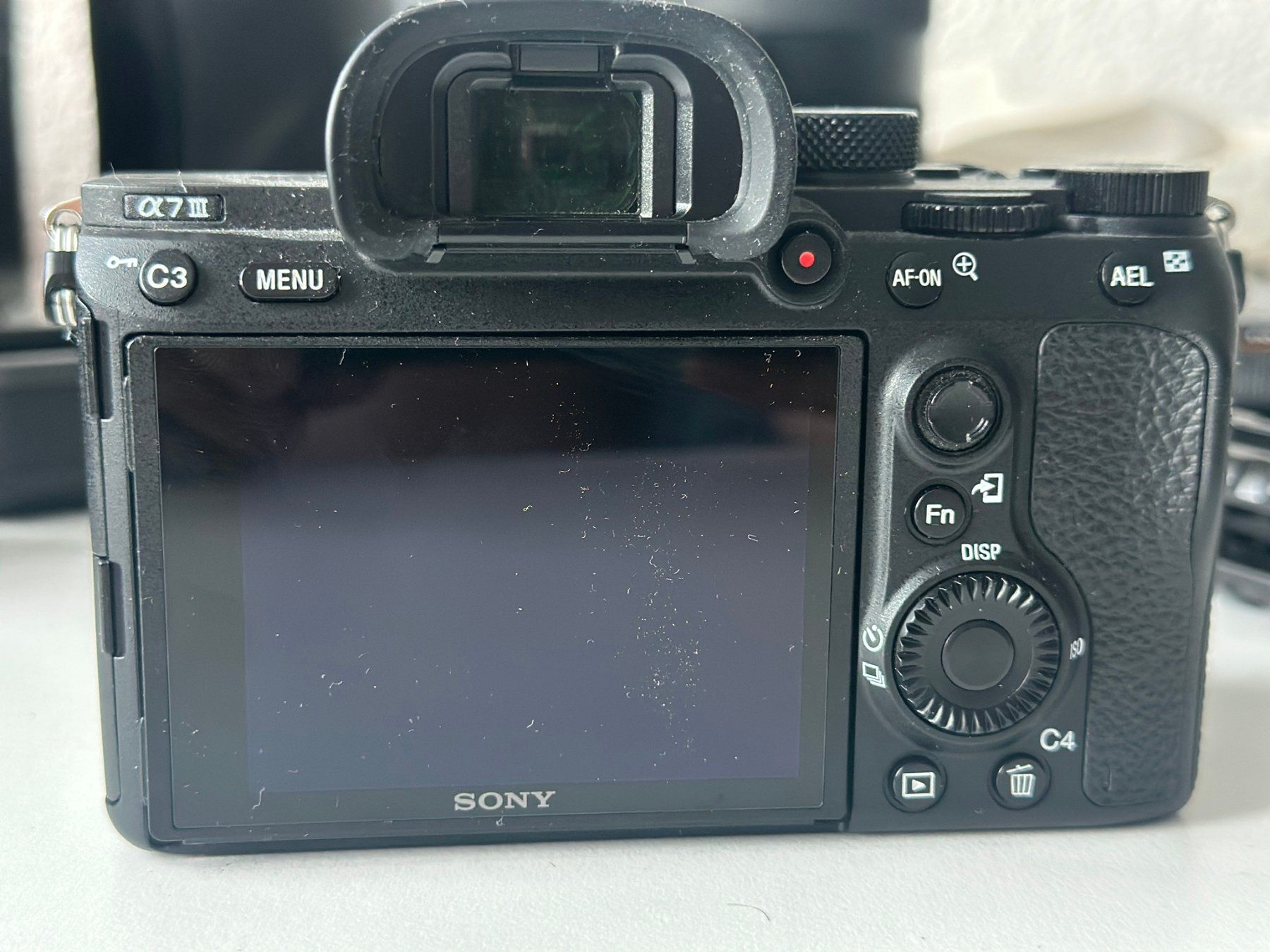 Sony Fotocamera: Sony Alpha 7 III Systemkamera guter Zustand – Usato da Kloten venduto da Wharum 1