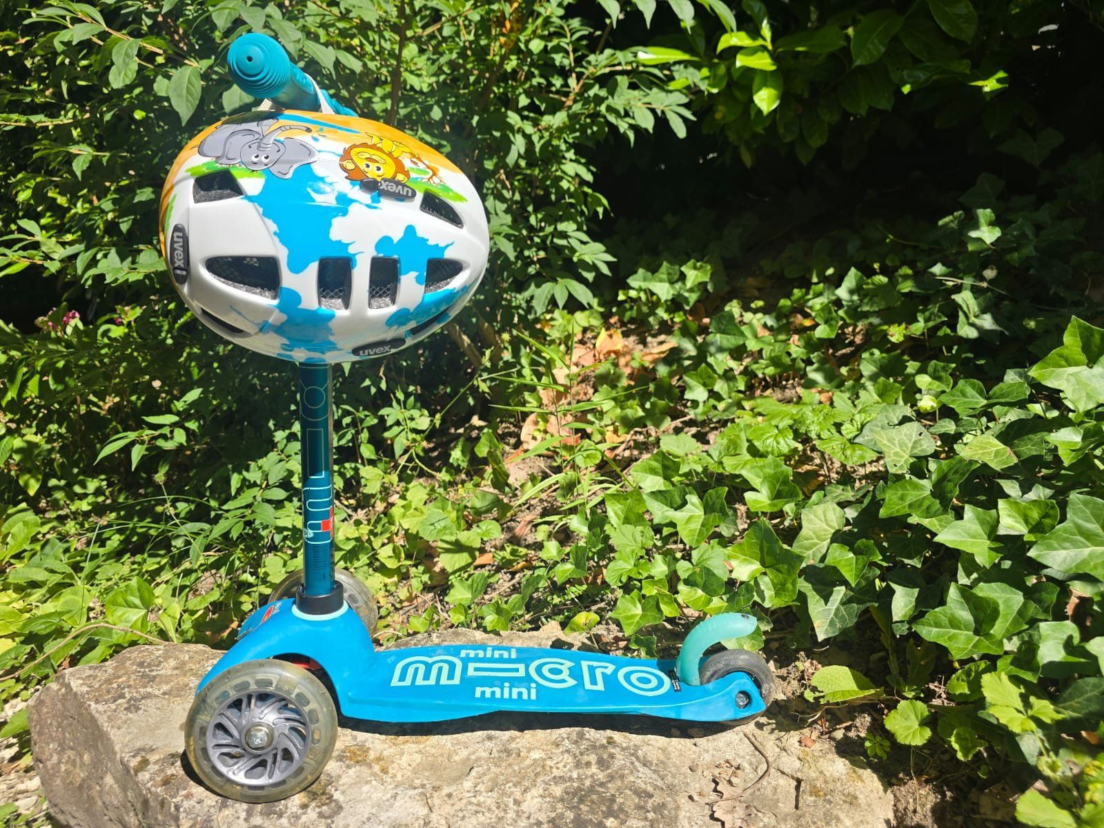 Micro Kickboard: Micro Mini Deluxe (& Uvex Helm) – Usato da Horgen venduto da nat_bln7