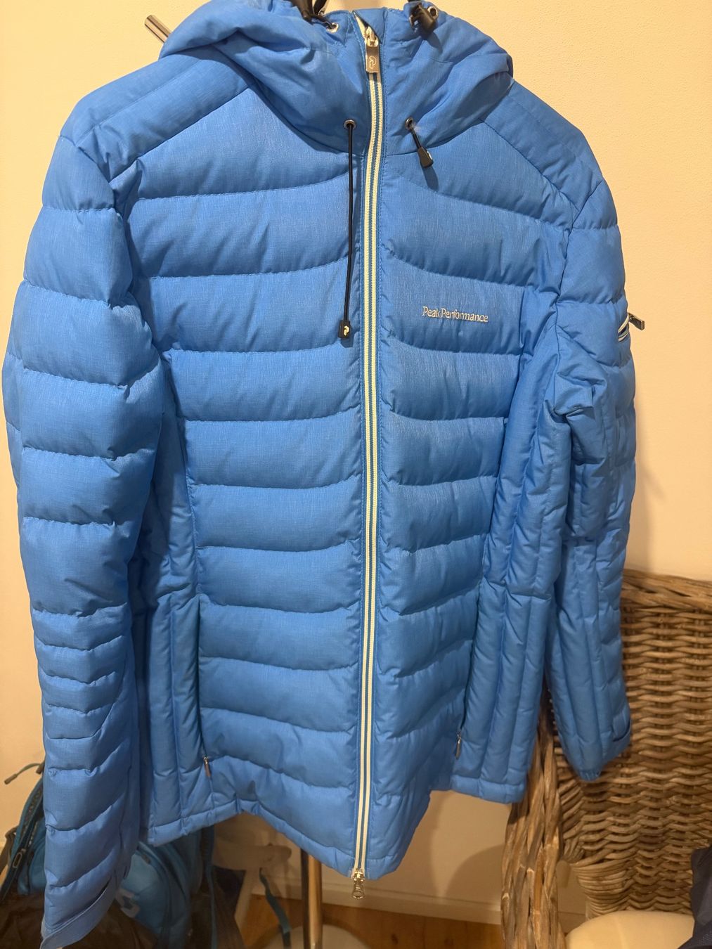 Peak Performance Giacche: Peak Performance tolle warme Jacke L – Usato da Rüdlingen venduto da Lichee 1