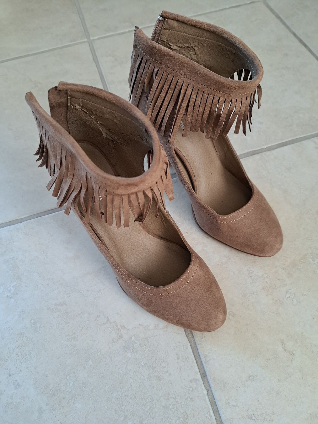 Graceland Damenschuhe: Damenschuhe Graceland mit Fransen Grösse 36 – Neu (gemäss Beschreibung) aus Jona von cel_s8jx