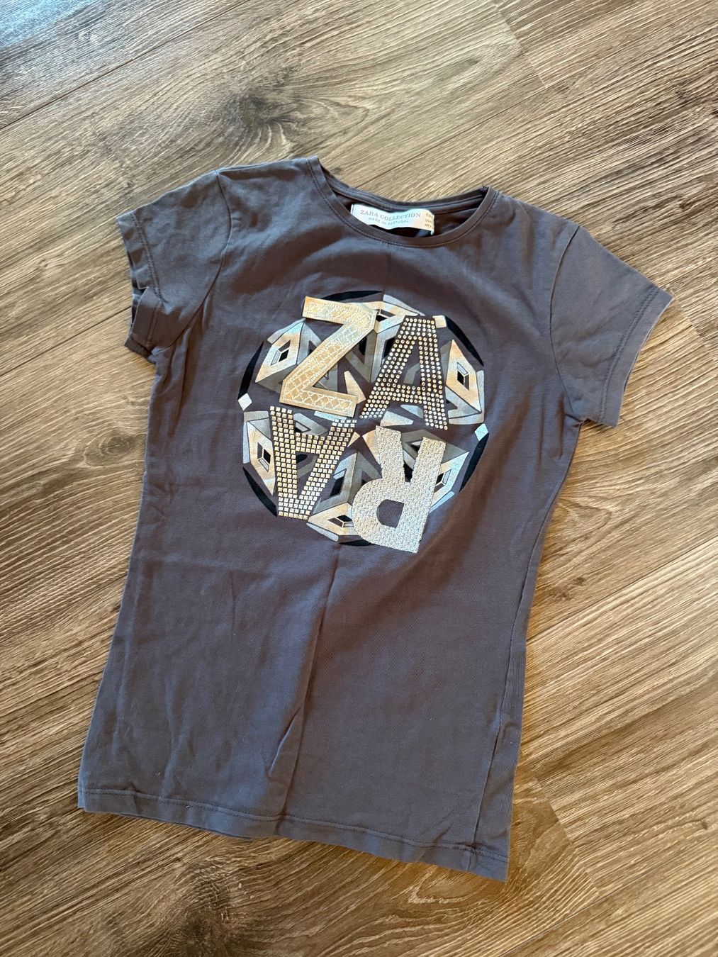 Zara T-shirt: T shirt Zara xs – Usato da chermignon venduto da pioupioumf