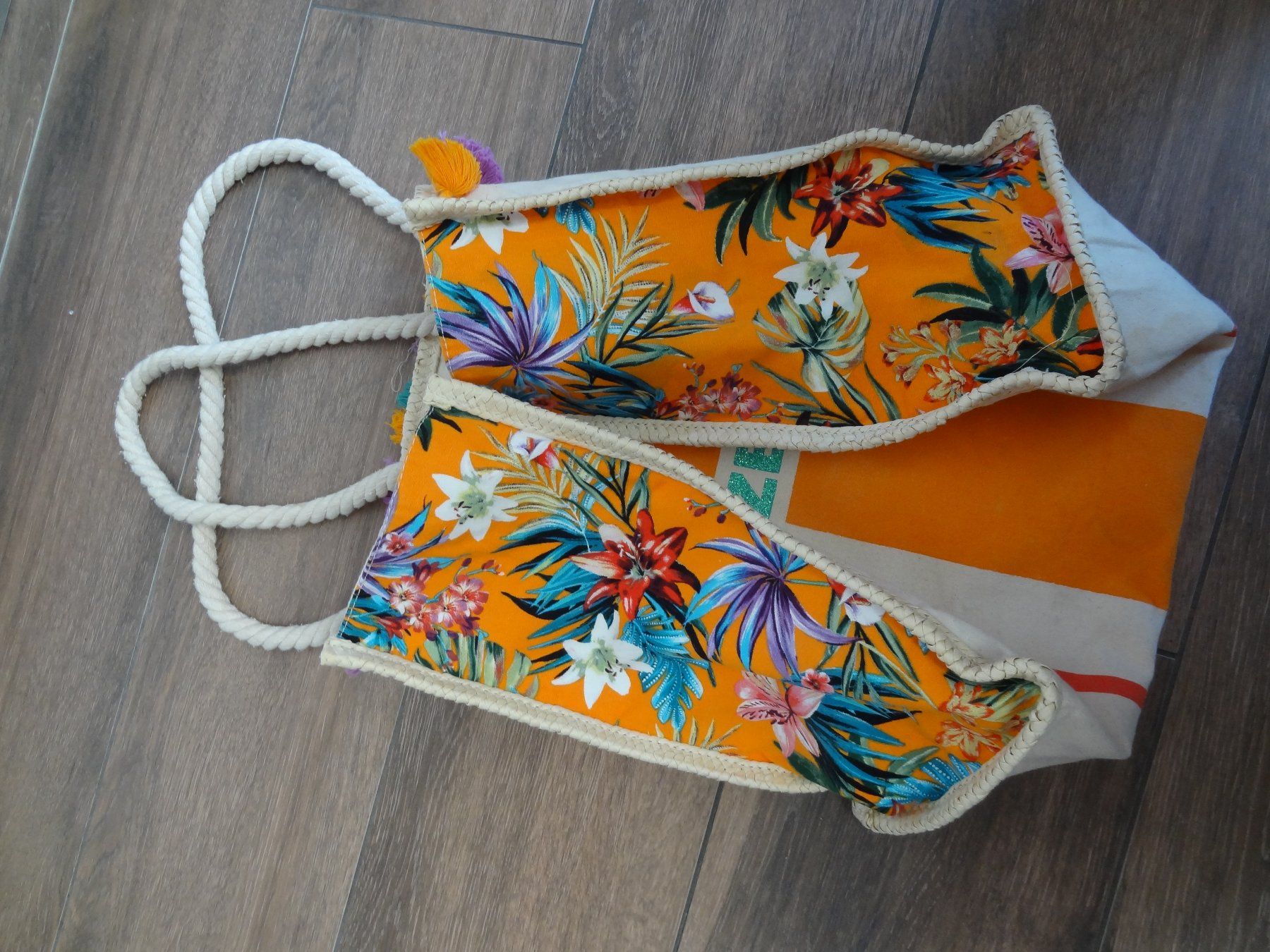 Calzedonia Borse da donna: Sac plage Calzedonia, rayé orange et blanc, fleurs – Usato da Satigny venduto da salvatore73 3