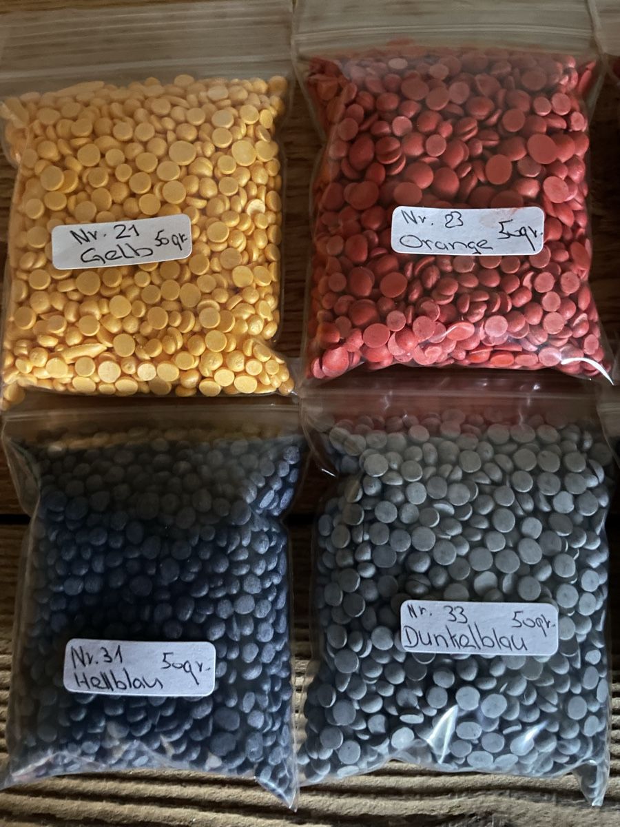 Farben: Wachsfarbe, Pigmentfarbe wachs einfärben – Neu (gemäss Beschreibung) aus Lüsslingen von eehm 1