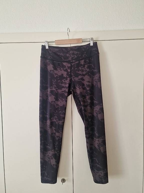 Leggings: Camouflage-Leggins - Grösse L – Usato da Dällikon venduto da m.py_92
