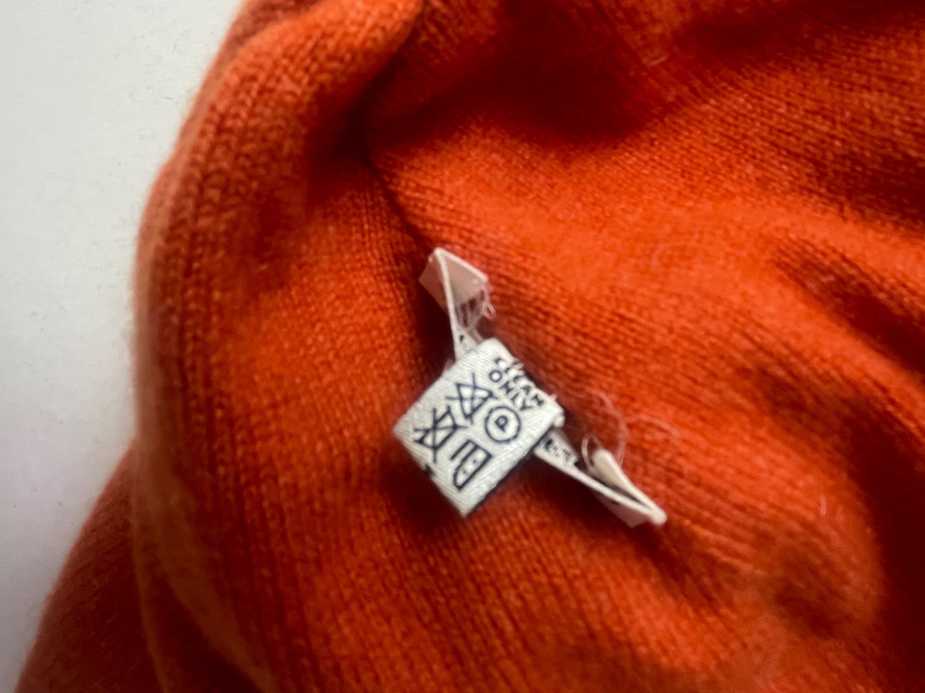 Hermès Copricapi, berretti & cappellini: Hermes Mütze 100% Kashmir – Usato da Minusio venduto da Pink222 6