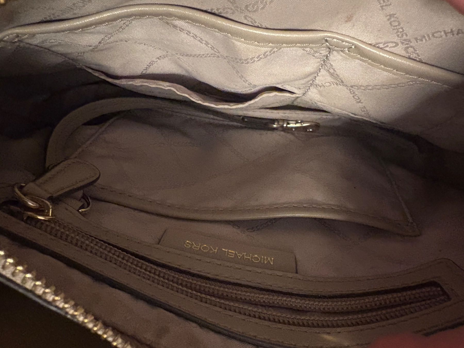 Michael Kors Borse da donna: Michael Kors Tasche in Beige – Usato da Dübendorf venduto da SophieNadine1 4