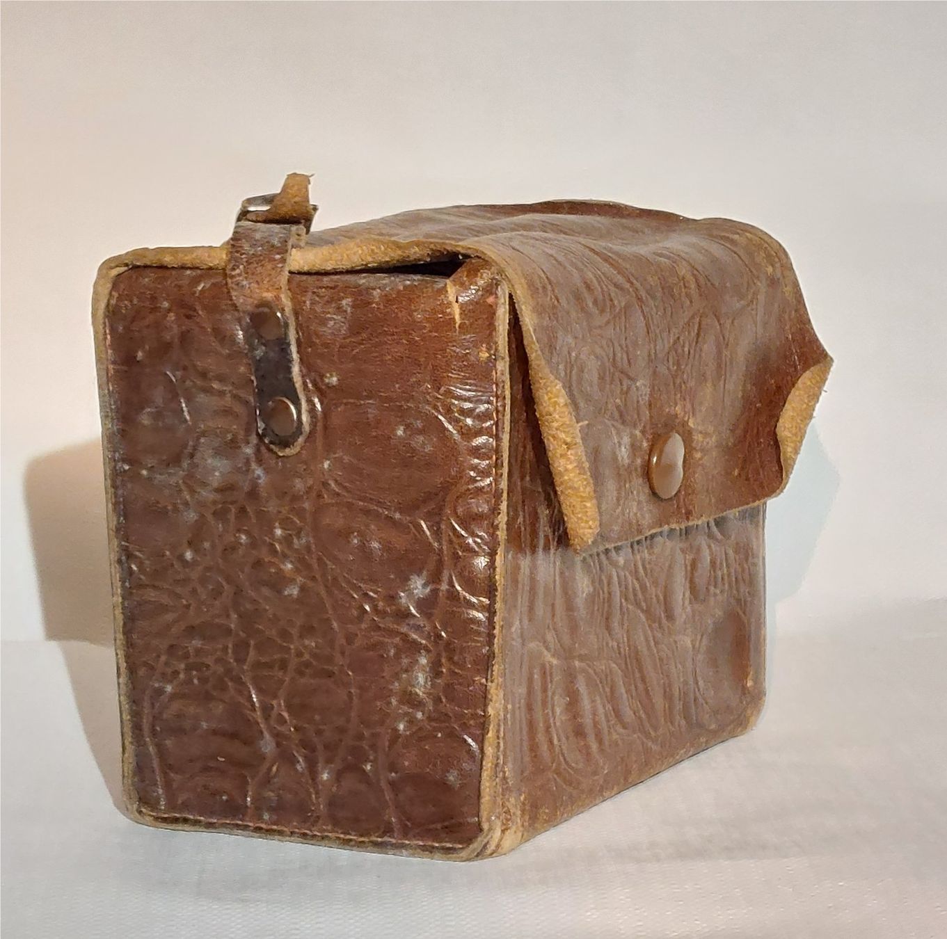 Kamera: Antike Fotokamera / Boxkamera – Gebraucht aus Wald ZH von MartialArts 2