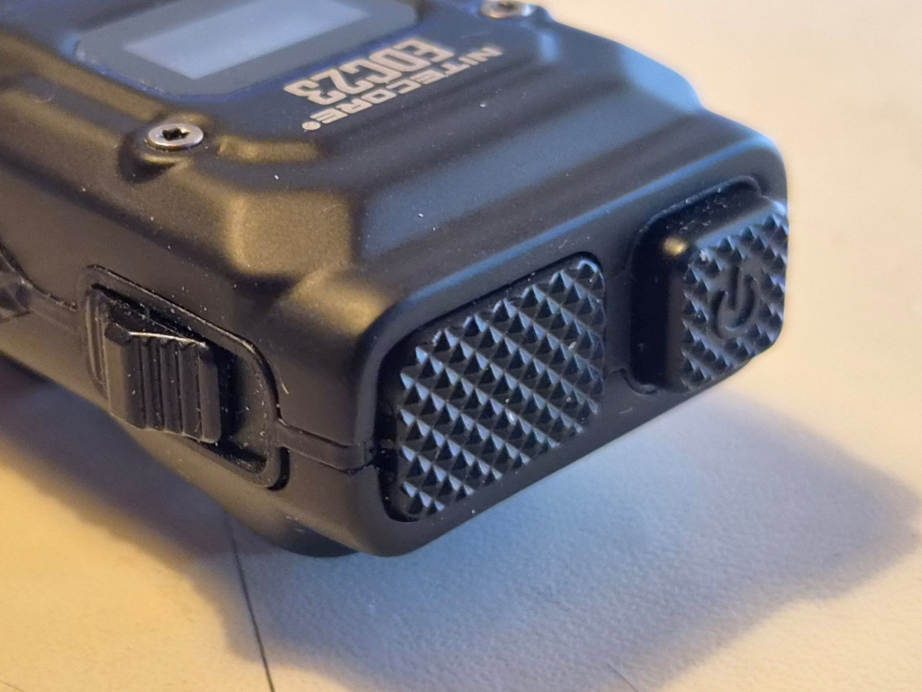 NiteCore Lampade: Ultrakompakte LED Leuchte Nitecore EDC23 2500 Lumen – Usato da Pratteln venduto da Motodrom 3