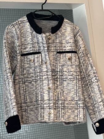 Damen Strickjacke kariert mit Knöpfen schwarz weiss grau