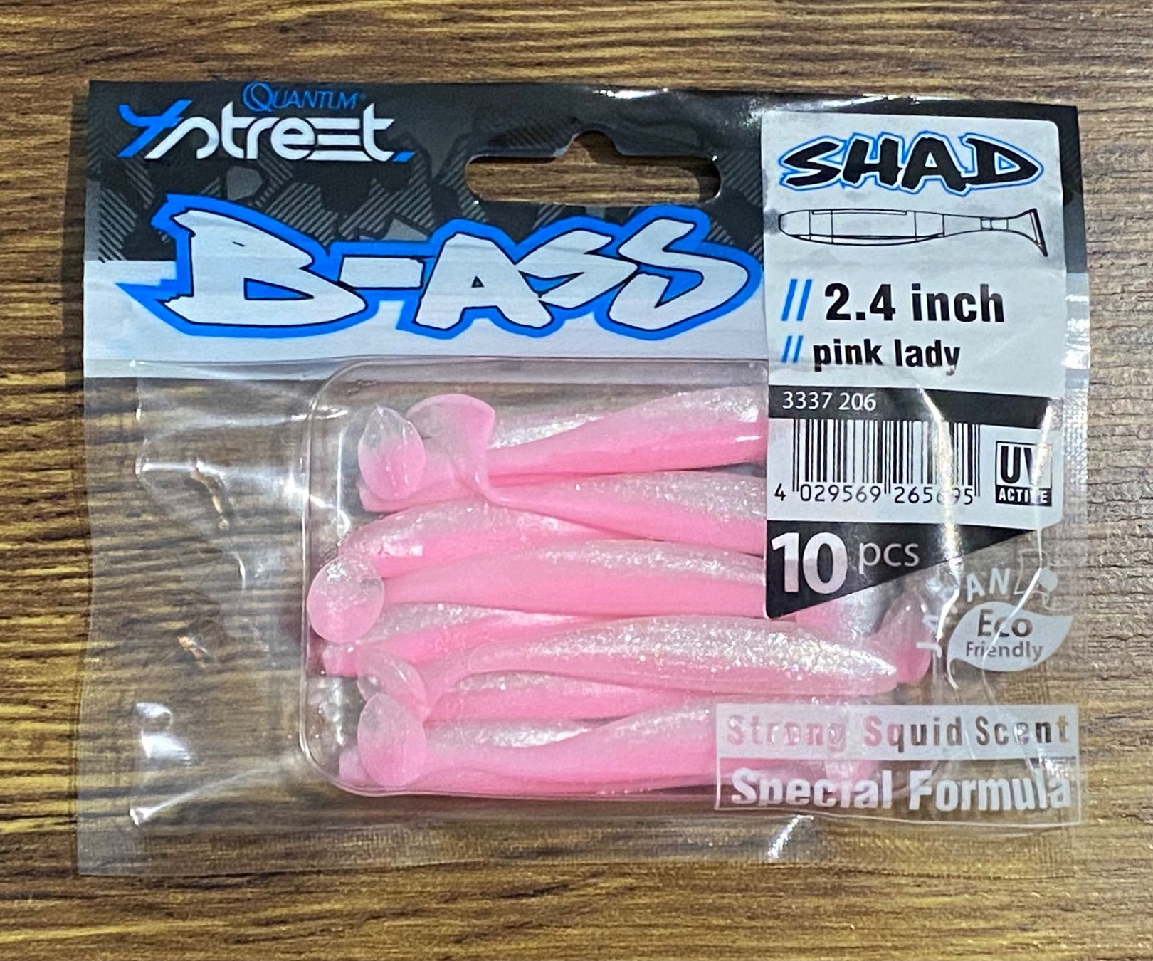 Köder: QUANTUM 4street B-Ass Shad 2.4 6.1cm – Neu und originalverpackt aus Widnau von Fishingtackle_Oggy