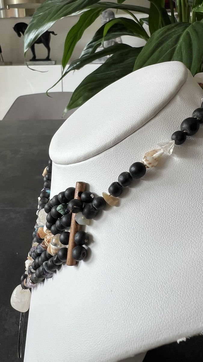 Ketten: Collier ras de cou par créateur – Gebraucht aus Nyon von stylevintage79 4