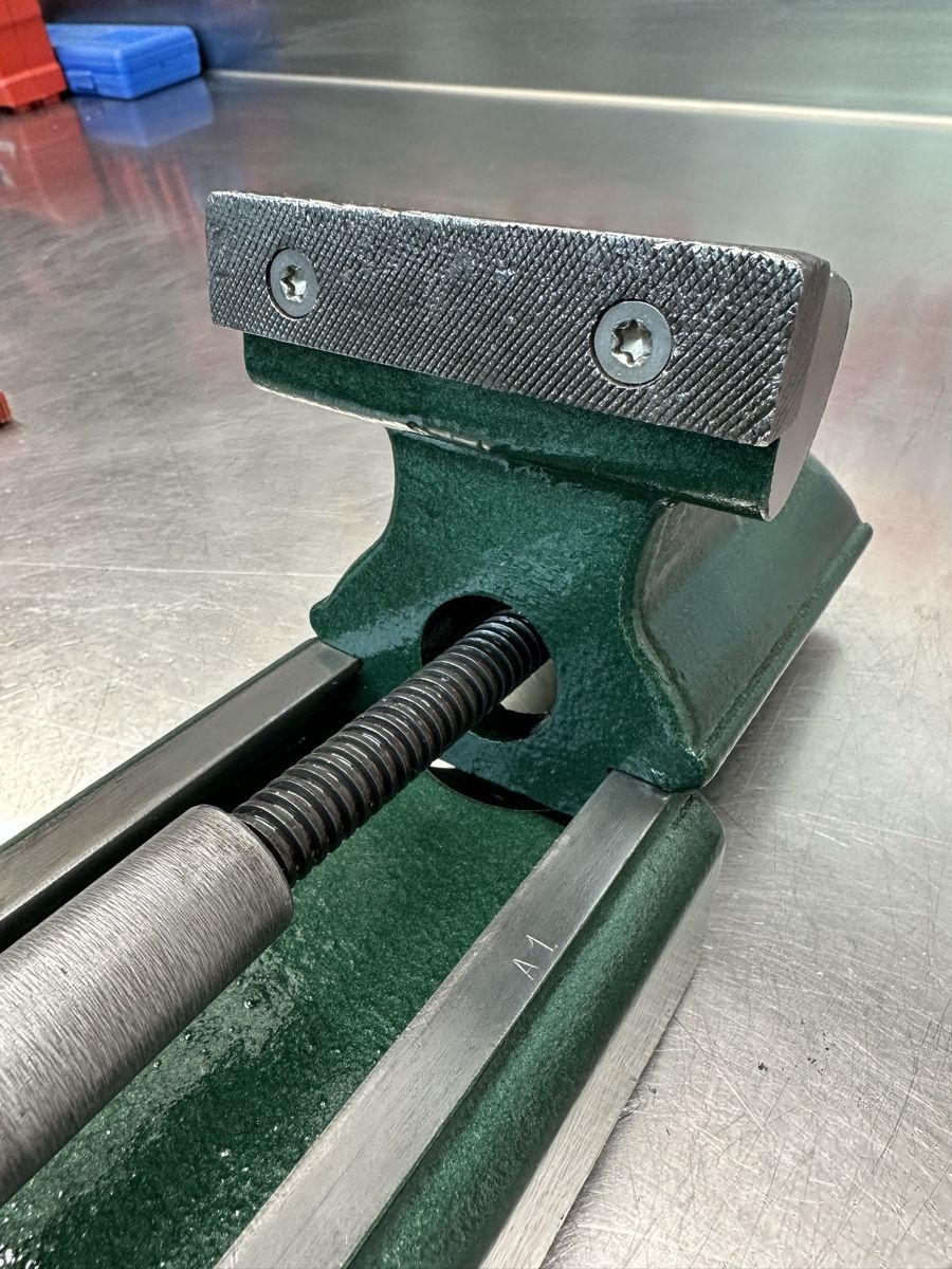 Gressel Alle Werkzeuge: Gressel Schraubstock 100mm – Gebraucht aus Schwende von weesli 8
