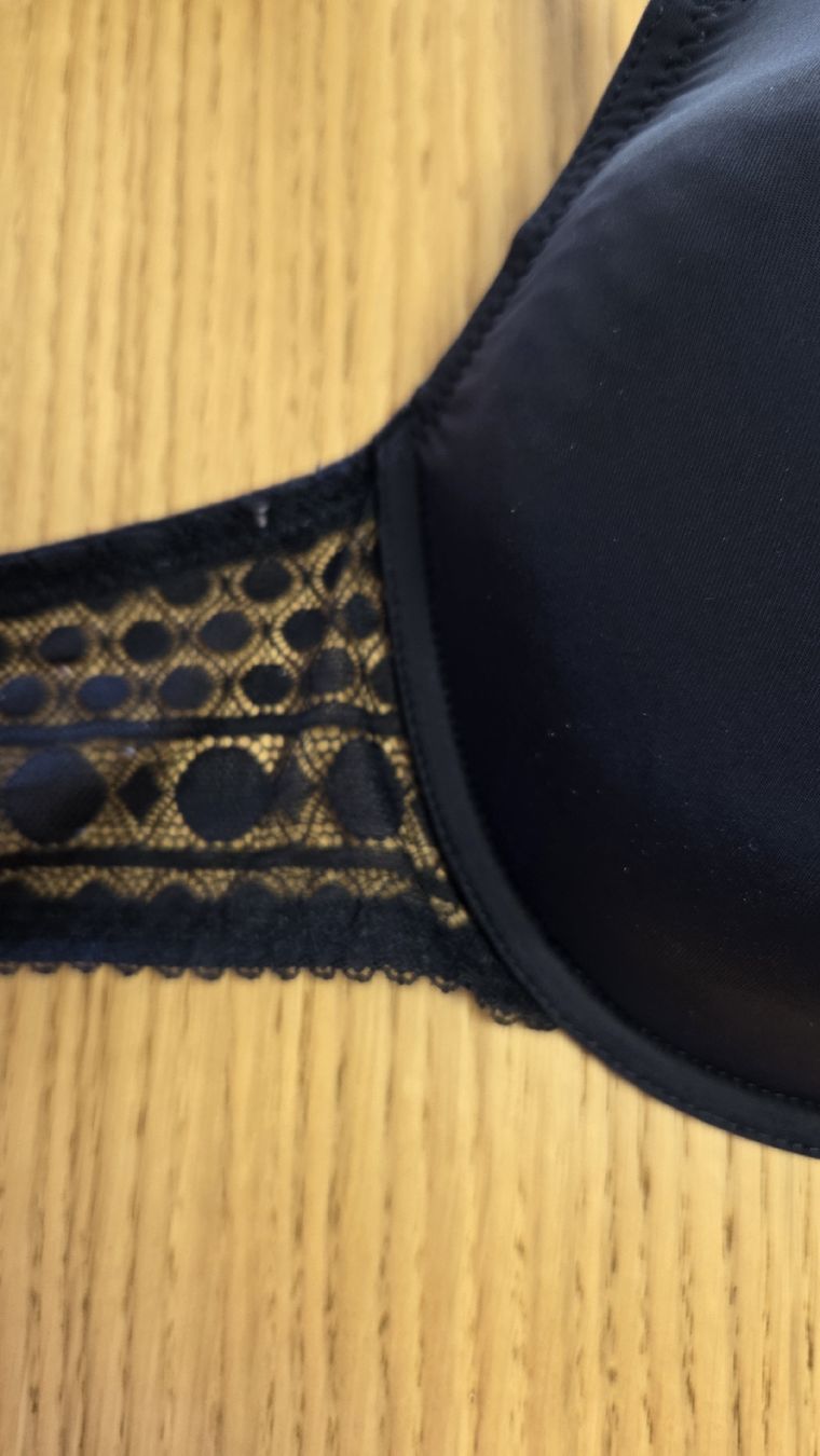 Esprit Altra biancheria intima: Soutien-gorge Esprit – Usato da Le Pâquier-Montbarry venduto da Gruyere77 2