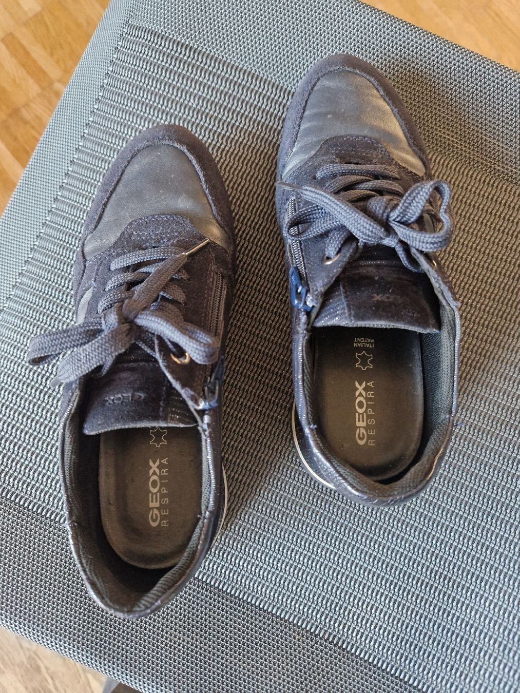 Geox Scarpe da donna: Geox Leder Sneaker, Gr. 38, blau – Usato da Kloten venduto da somsing 2