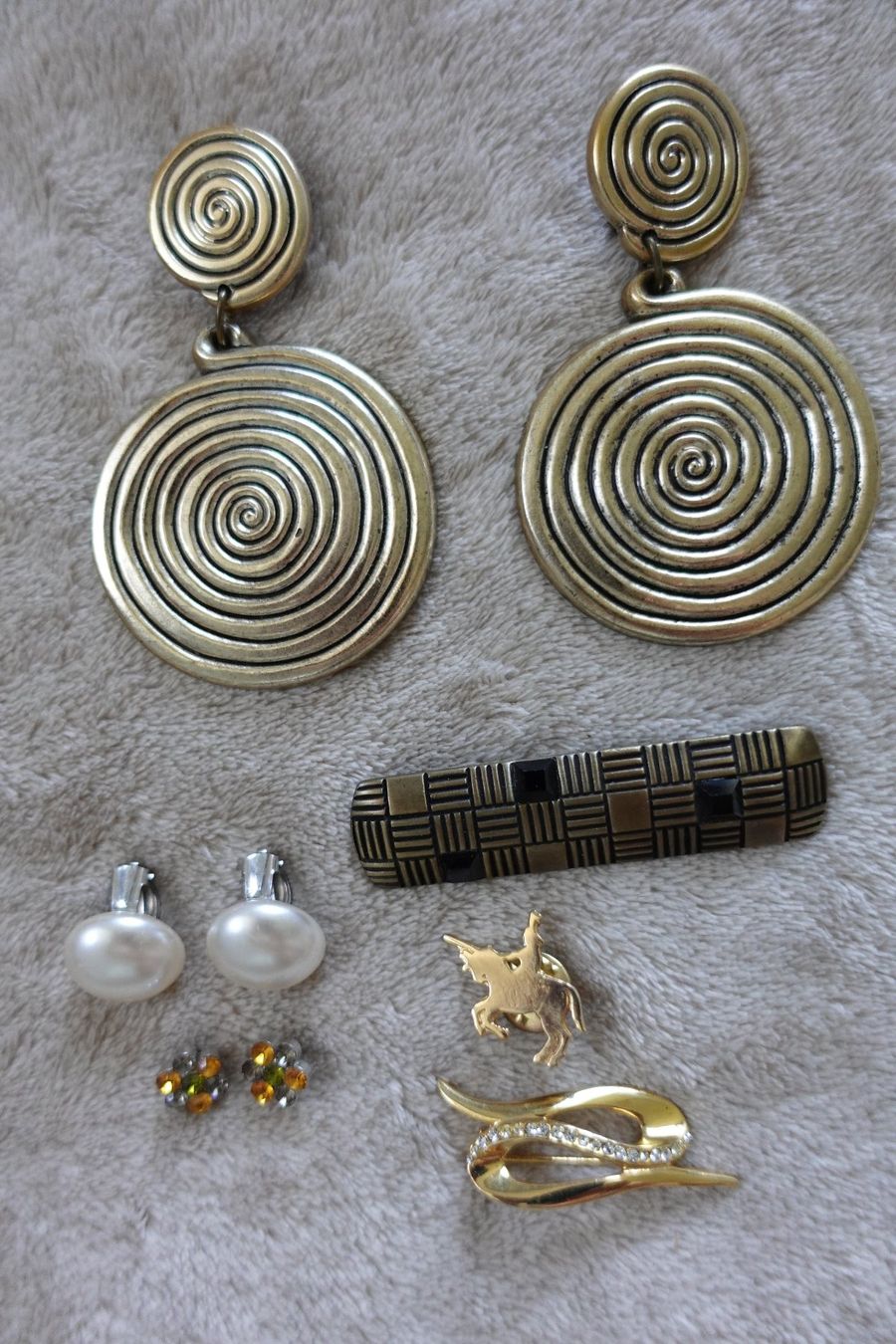 Altri gioielli: 1 schönes 27 teiliges Modeschmuck Set – Usato da rorschach venduto da Babsi64 1