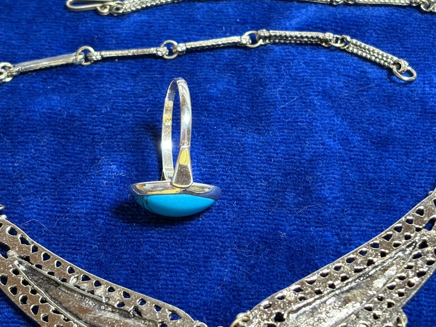Catenine: 1 Collier und 1 Ring, material unbekannt – Usato da St. Peterzell venduto da verena40 1
