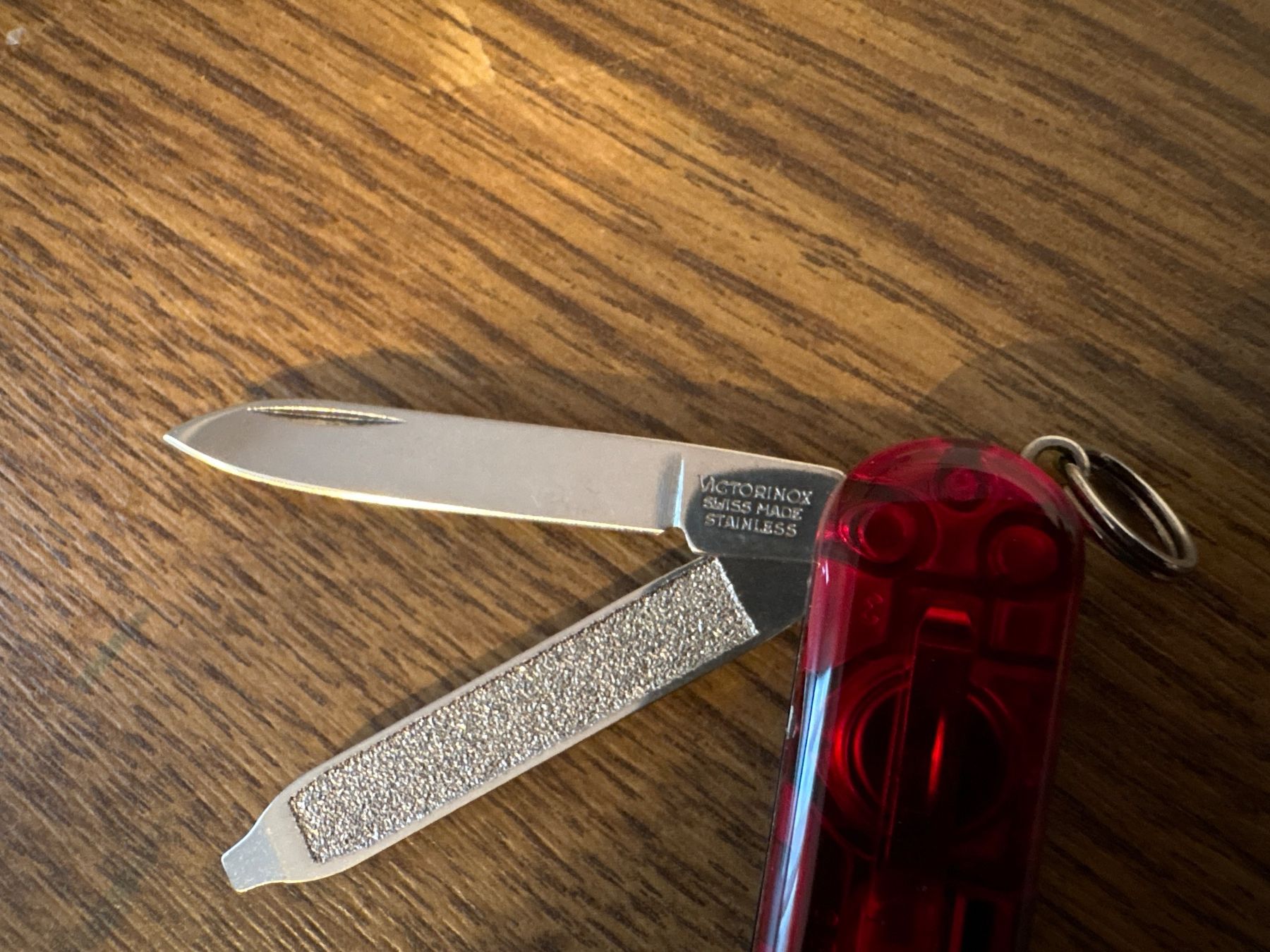 Victorinox Coltelli tascabile: VICTORINOX - Swiss Lite red trans - Sackmesser – Nuovo (secondo la descrizione) da Andwil SG venduto da Rainboli 3