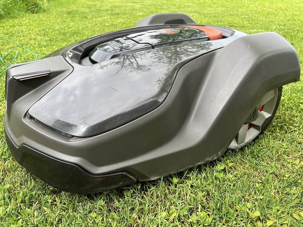 Husqvarna Tagliaerba: ROBOT Husquarna 430x – Usato da Faoug venduto da schneesauser 4