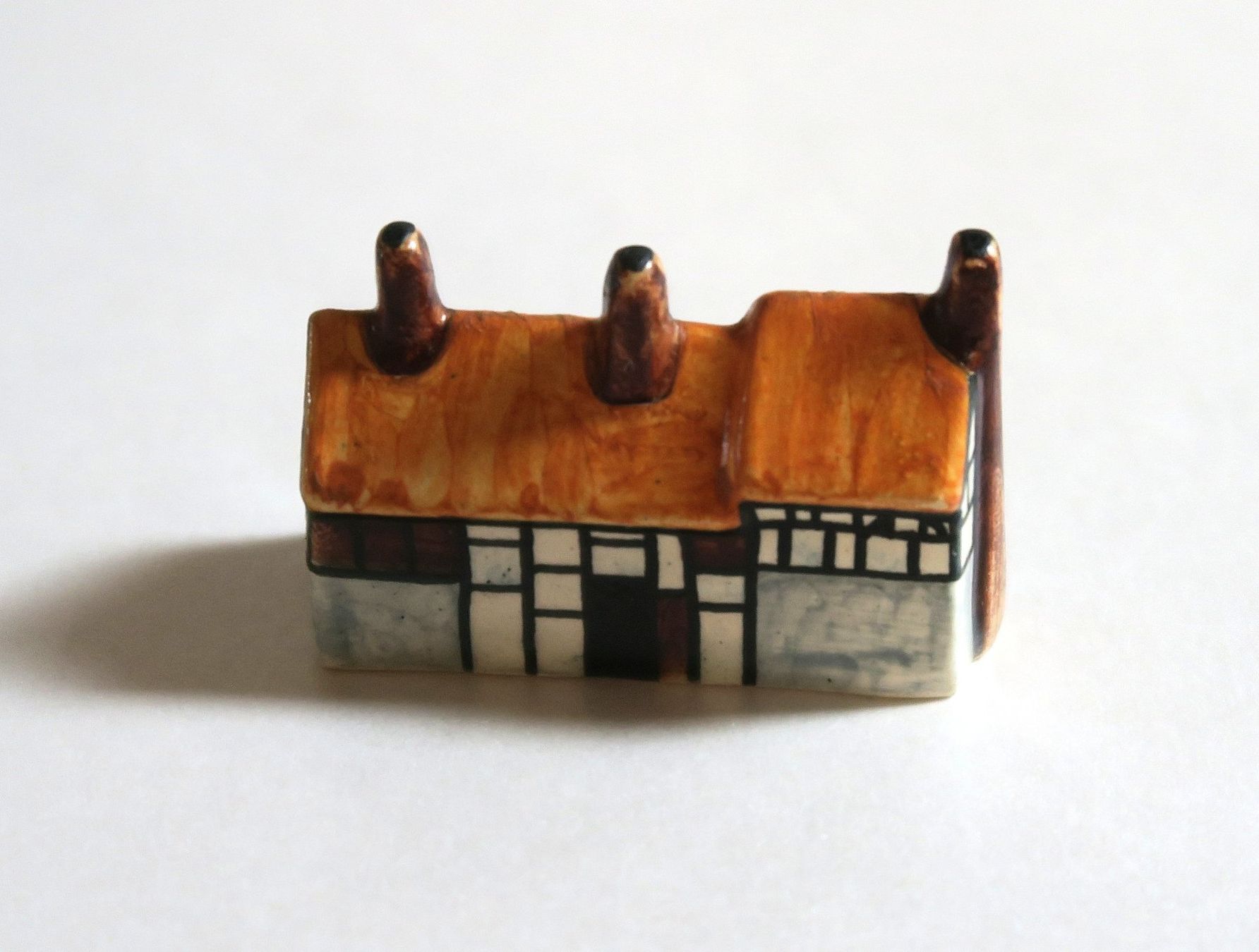 Figurines: Keramik Figur Haus – D'occasion à Brittnau par marlenestone 4