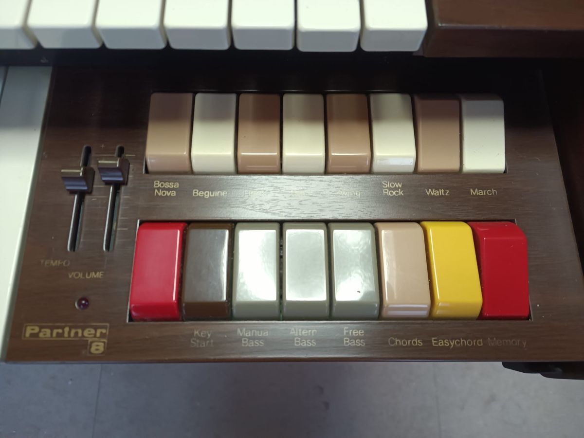 Instruments de musique: Harmonium Farfisa Capitol – D'occasion à Würenlingen par Shovel7 3