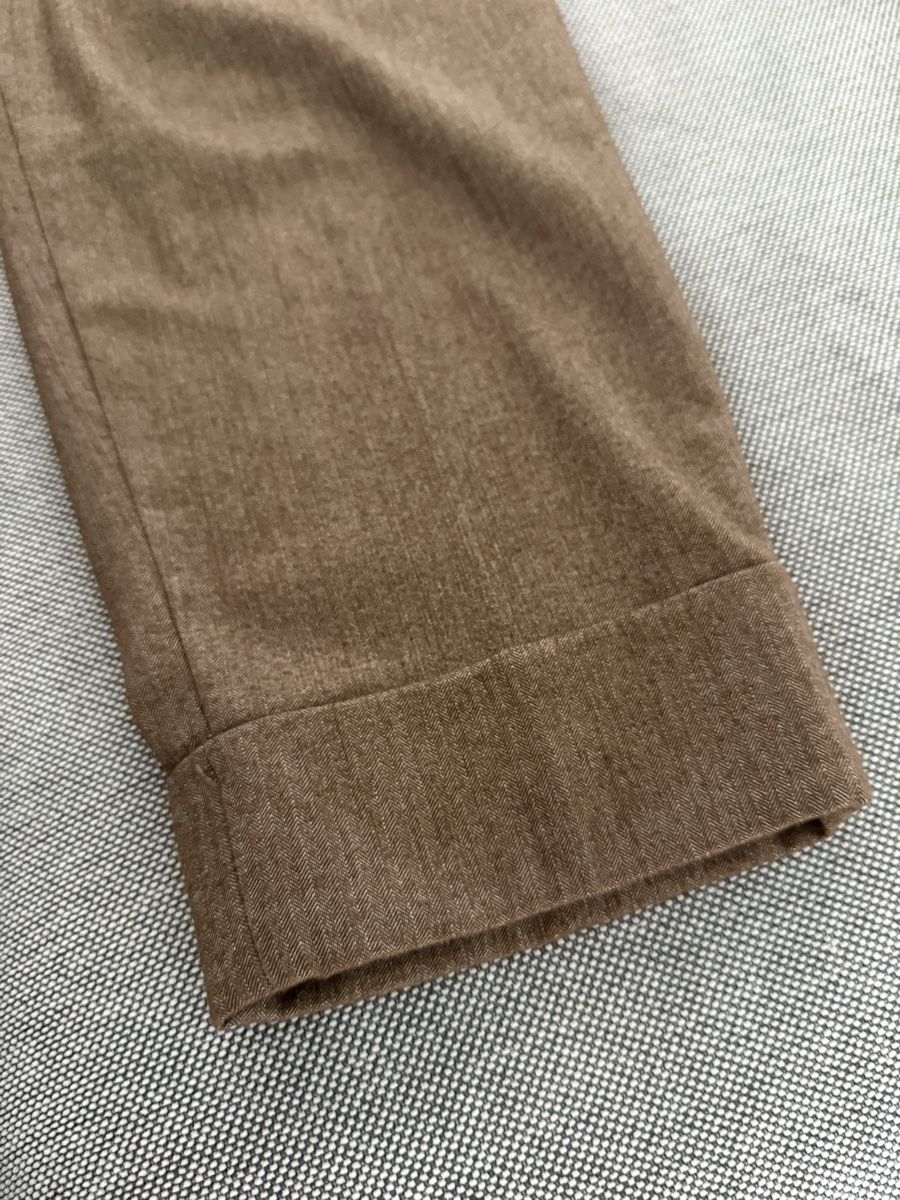 Pantaloni: Braune Stoffhose Gr. 40, warm & elegant – Usato da Winterthur venduto da ivule2000 1