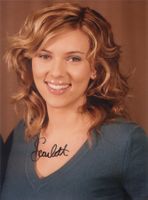 Original Autogramm von SCARLETT JOHANSSON auf Großfoto