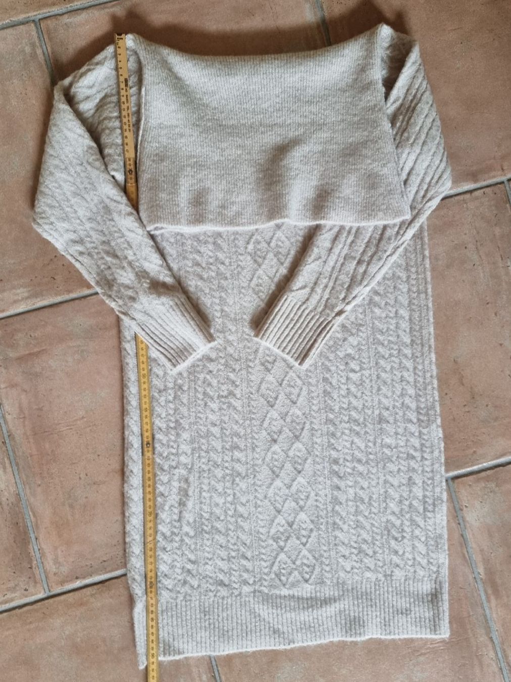 Vestiti: Rollkragen Strickkleid, beige, Grösse M - NEU – Nuovo (secondo la descrizione) da himmelried venduto da bribuli 3