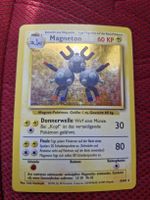 Magneton 9/102 Holo Base Set Pokémon Karte