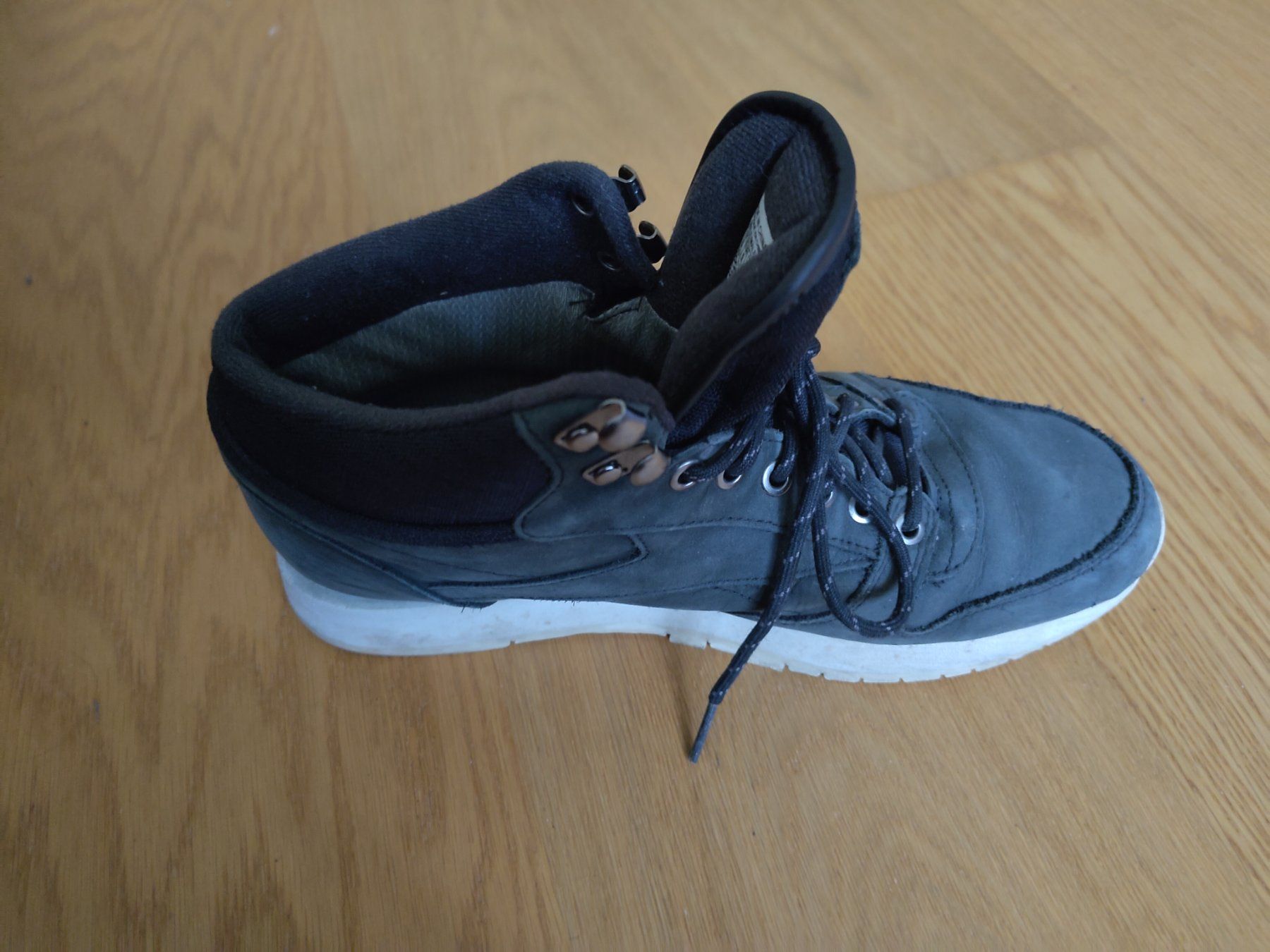 Reebok Scarpe da uomo: Reebok Herrenschuhe, Grösse 42, dunkelblau – Usato da Bern venduto da Cassiopeia-72 2