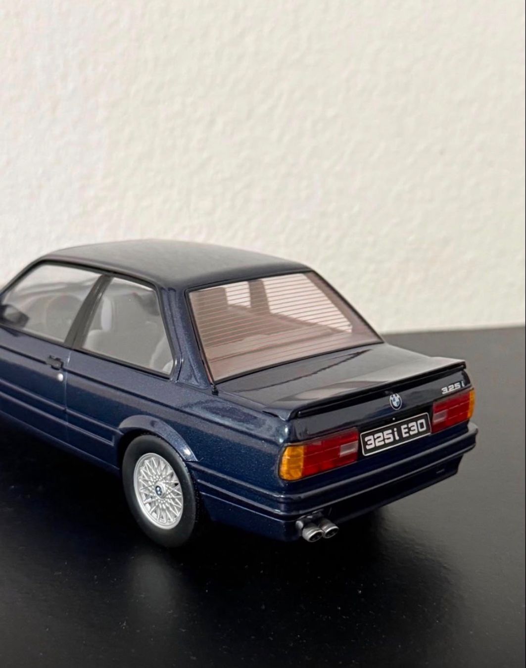 BMW Modellini d'auto: BMW 325i E30 M Paket 1:18 – Nuovo (secondo la descrizione) da Bülach venduto da Meti2023 3