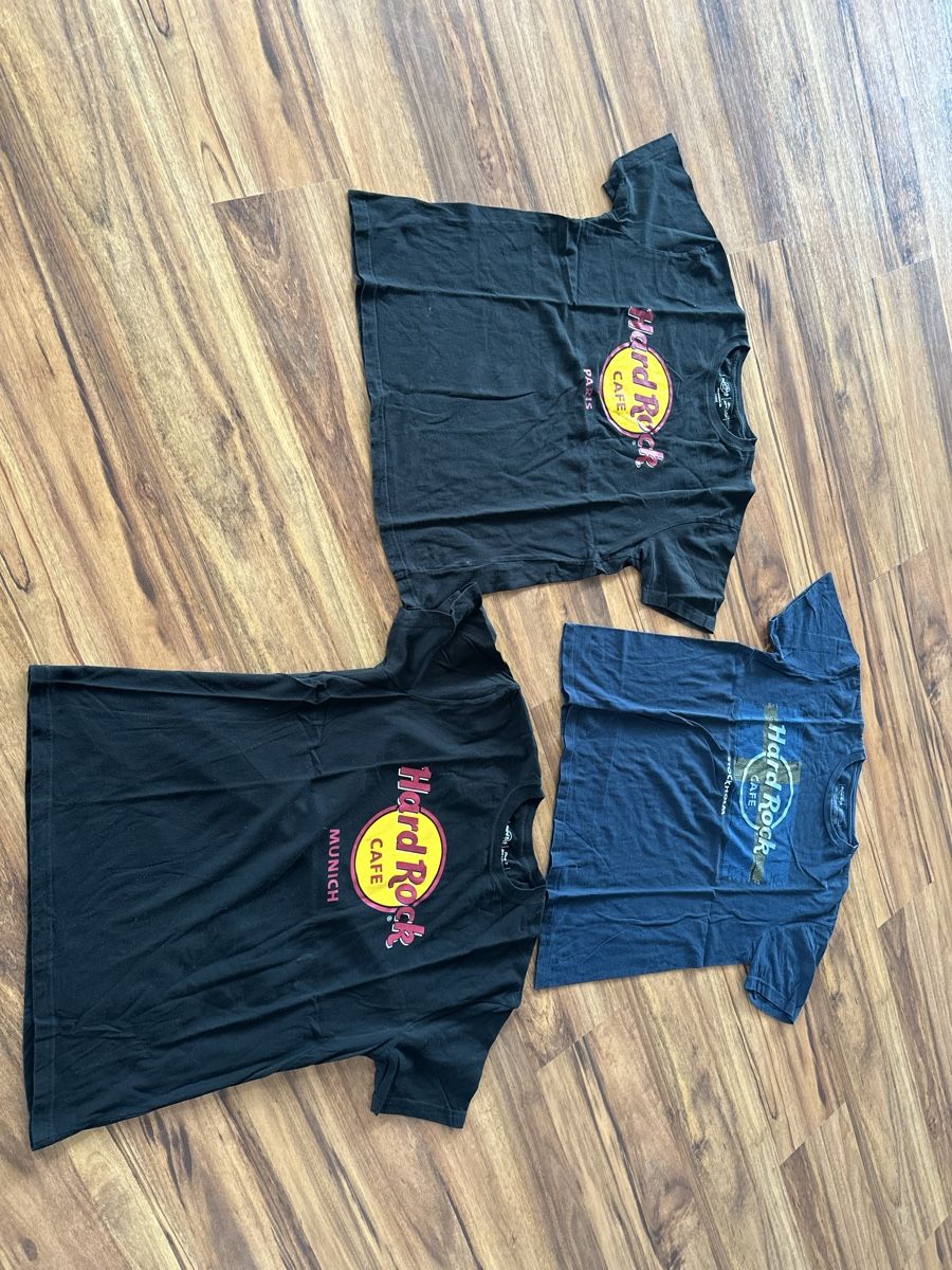 T-Shirts: 3 Hard Rock T.shirt Large  – Gebraucht aus Uster von bek_v2ct
