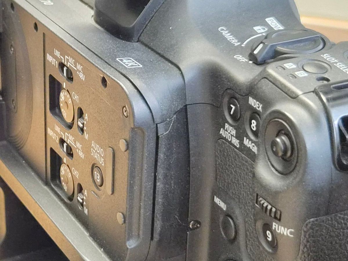 Canon Camcorder: Canon EOS C70 Body Cinema Kamera – Gebraucht aus Wallisellen von Blackstone0820 8