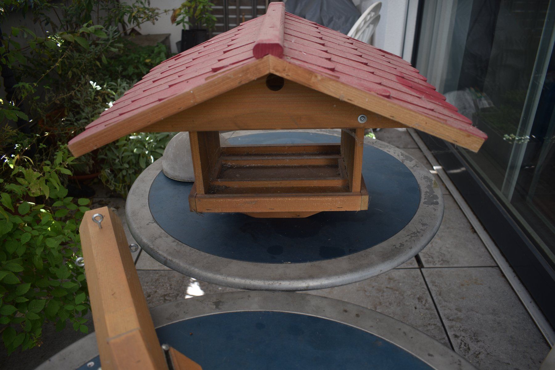 Petites maisons à oiseaux: Vogelfutter Haus – D'occasion à Brügg BE par Aristotolius 5