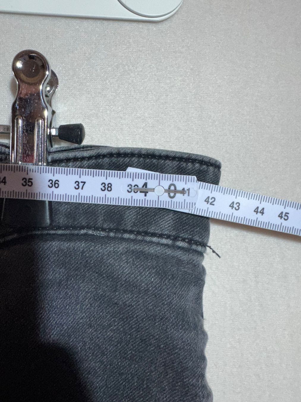 Jeans: Graue Jeans Gr. 30/32 – Usato da Grosswangen venduto da SALE_SALE_SALE 4